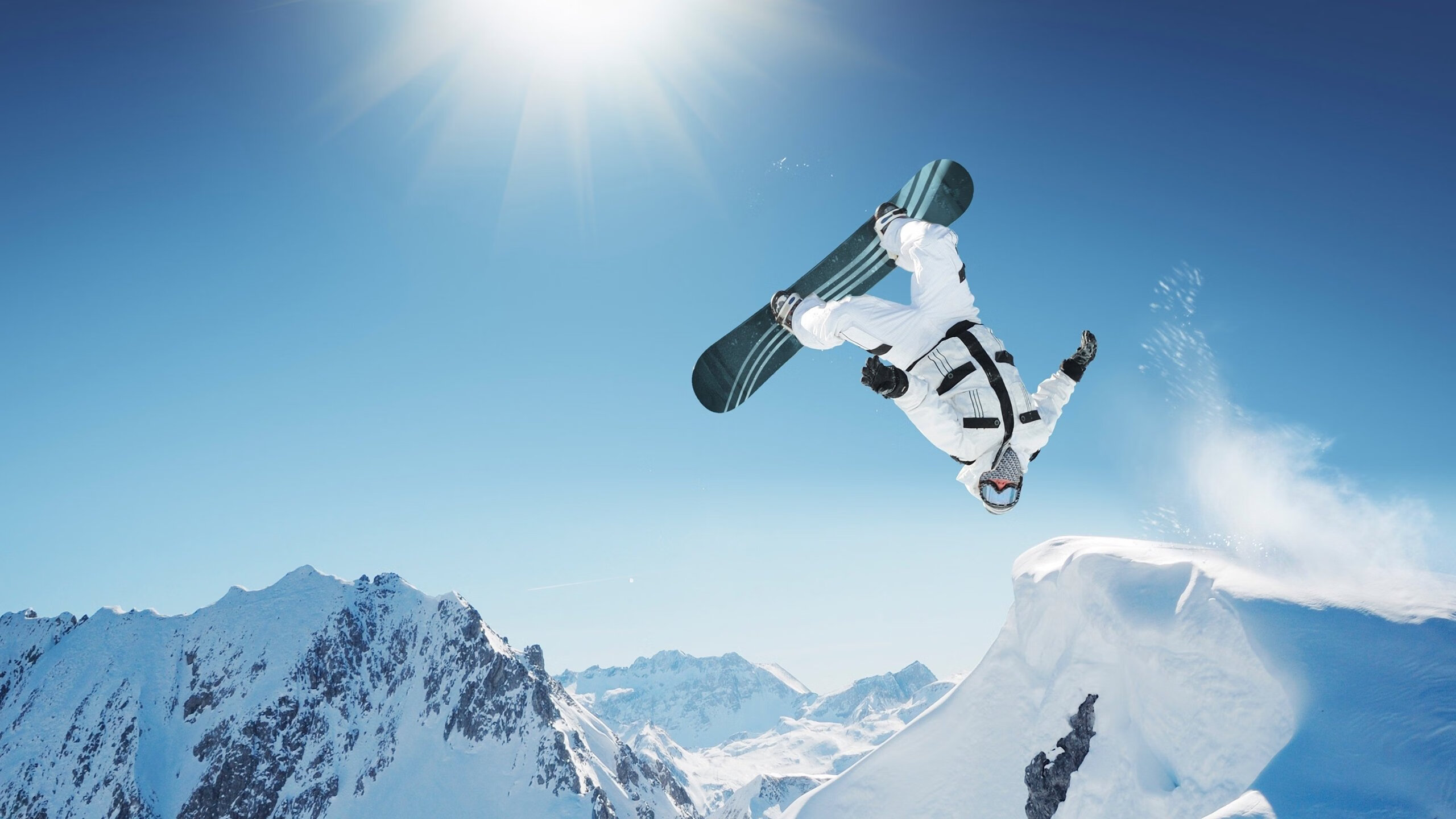 惊天逆转!深圳队客场血洗篮网,霍勒迪一战封神,30+9+8诠释关键先生